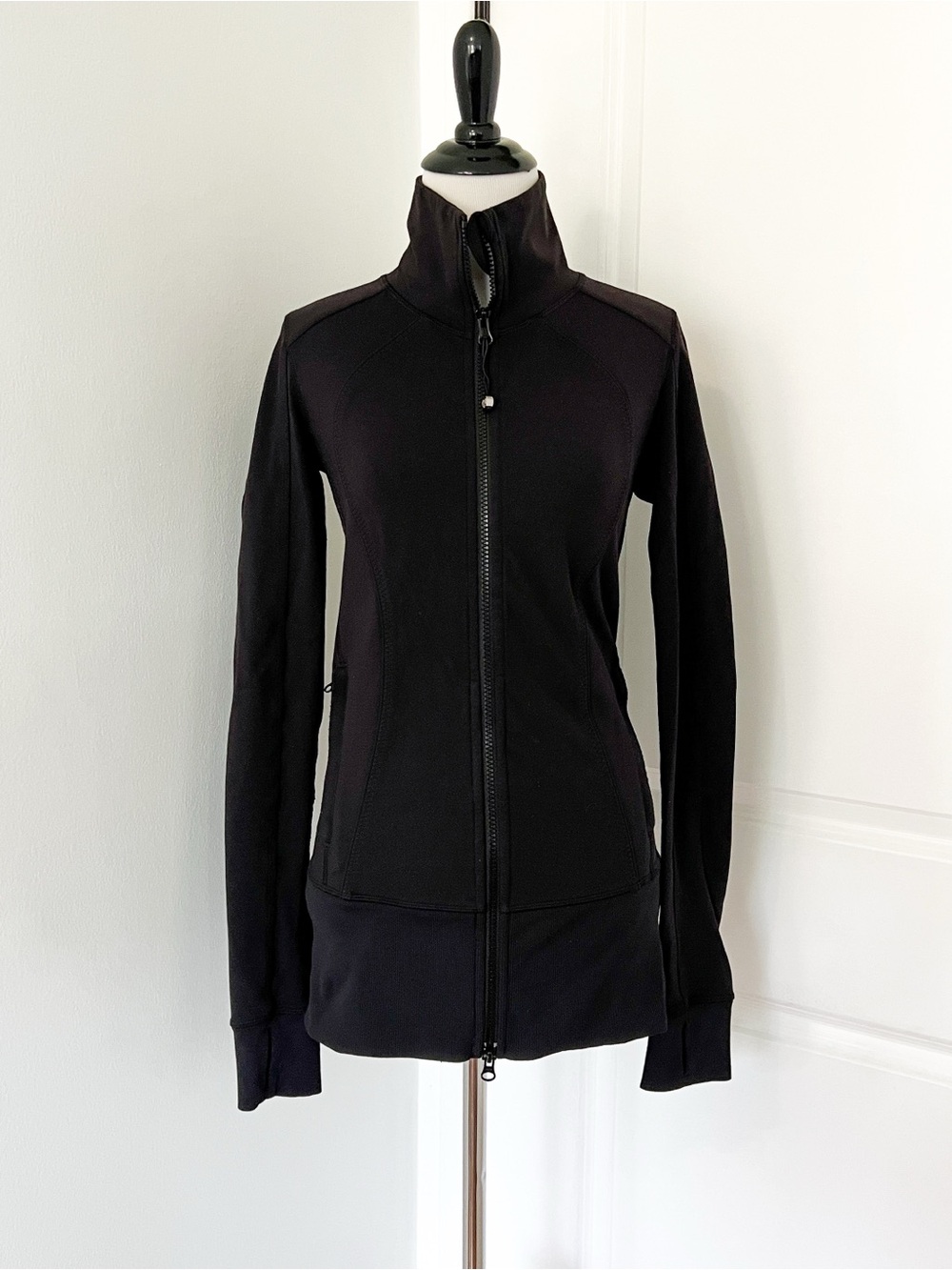 lululemon athletica Black Full-Zip Utility Jacket - Size 4